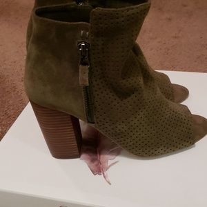Jessica Simpson booties
